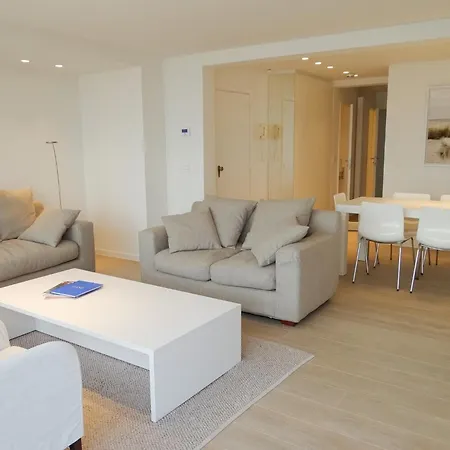 Apartment Horizon 0501 Located On The Sea *